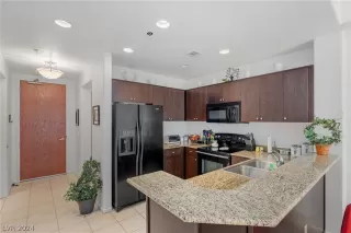 Photo #4: 2578973 Listing 