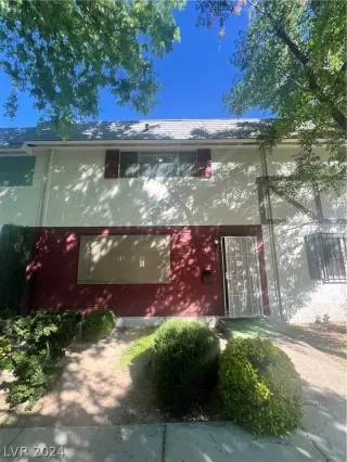 Photo #1: 2579013 Listing 
