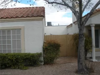 Photo #2: 2579020 Listing 