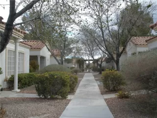 Photo #4: 2579020 Listing 