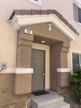 Photo #3: 2579028 Listing 