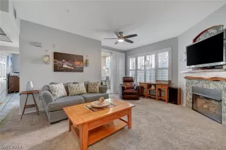 Photo #4: 2579040 Listing