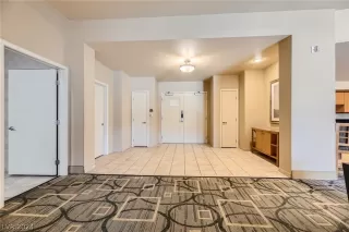 Photo #2: 2579047 Listing