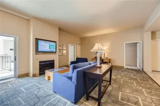 Photo #3: 2579047 Listing