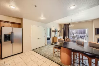 Photo #6: 2579047 Listing