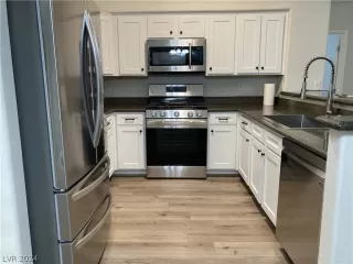 Photo #4: 2579066 Listing 