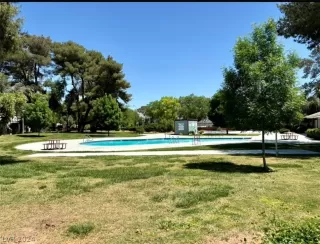 Photo #4: 2579068 Listing