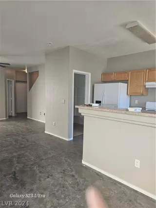 Photo #2: 2579087 Listing 