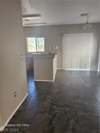 Photo #4: 2579087 Listing 