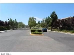 Photo #5: 2579087 Listing 