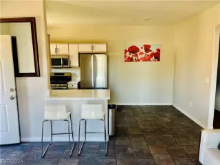 Photo #3: 2579094 Listing