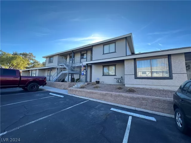 MLS: 2579099 Condo For Sale