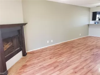 Photo #4: 2579099 Listing 