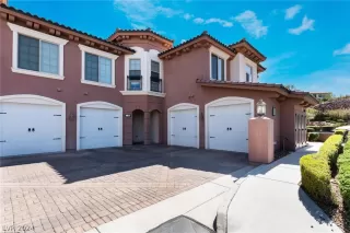 Photo #4: 2579126 Listing