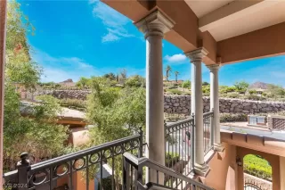 Photo #5: 2579126 Listing