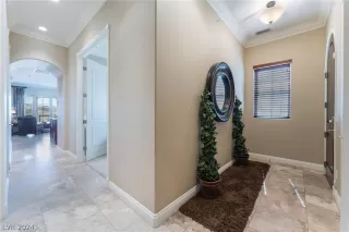 Photo #6: 2579126 Listing