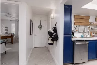 Photo #1: 2579142 Listing