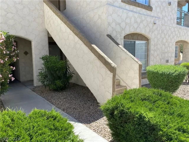 MLS: 2579153 Condo For Sale