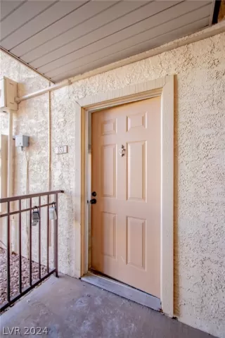 Photo #5: 2579166 Listing