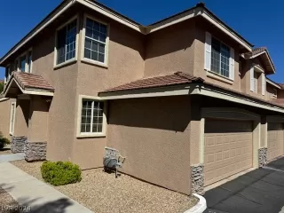 Photo #1: 2579200 Listing 