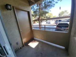 Photo #6: 2579203 Listing