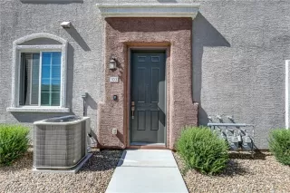 Photo #4: 2579206 Listing