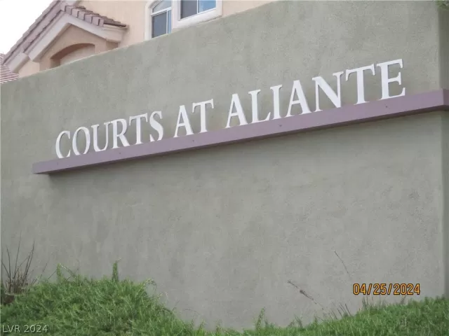 MLS: 2579220 Condo For Sale