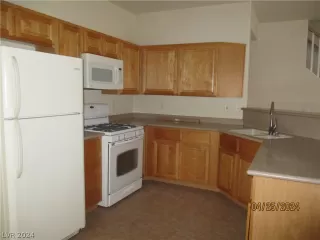 Photo #3: 2579220 Listing 