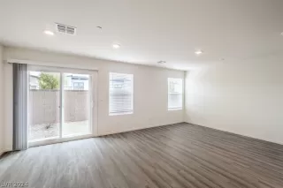 Photo #5: 2579269 Listing 