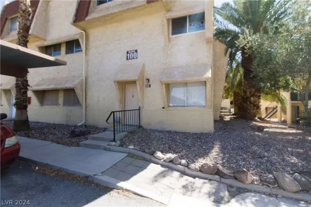 MLS: 2579277 Condo For Sale