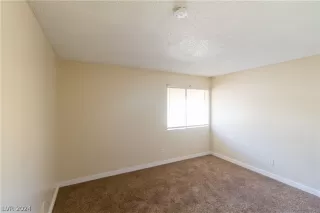 Photo #6: 2579277 Listing