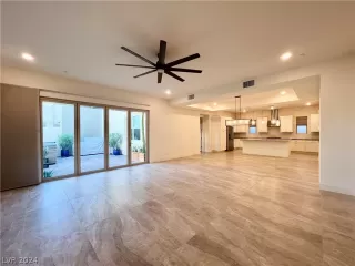Photo #1: 2579297 Listing 