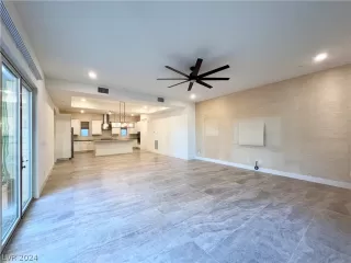 Photo #2: 2579297 Listing 