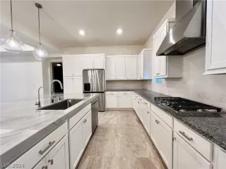 Photo #6: 2579297 Listing 