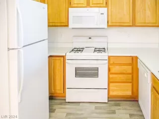 Photo #4: 2579316 Listing 