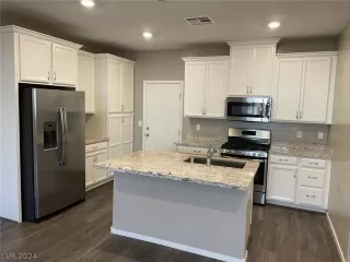 Photo #5: 2579359 Listing 