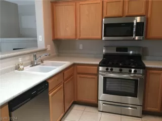 Photo #2: 2579365 Listing 