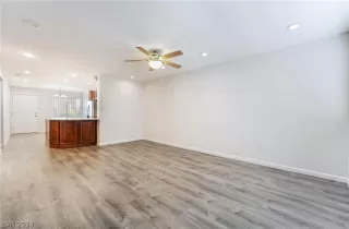 Photo #4: 2579367 Listing 