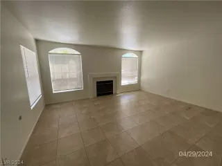 Photo #1: 2579381 Listing 