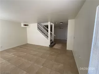 Photo #2: 2579381 Listing 