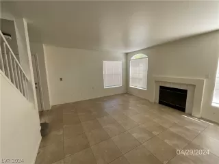 Photo #3: 2579381 Listing 