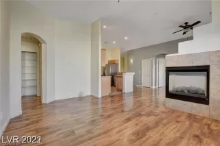 Photo #2: 2579392 Listing 