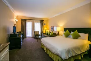 Photo #3: 2579396 Listing 