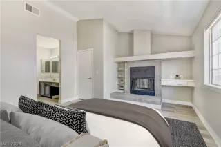 Photo #5: 2579407 Listing