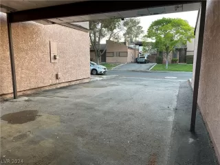 Photo #2: 2579409 Listing 