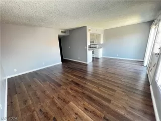 Photo #3: 2579464 Listing 