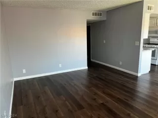 Photo #4: 2579464 Listing 