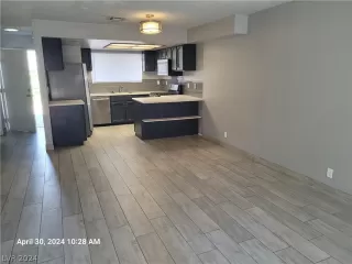 Photo #2: 2579466 Listing