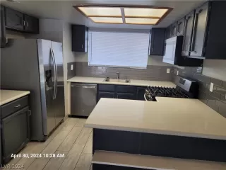 Photo #4: 2579466 Listing