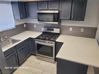 Photo #5: 2579466 Listing